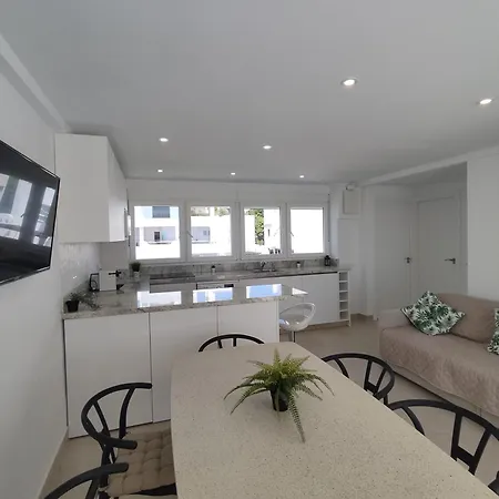 Front Sea View Penthouse Appartement