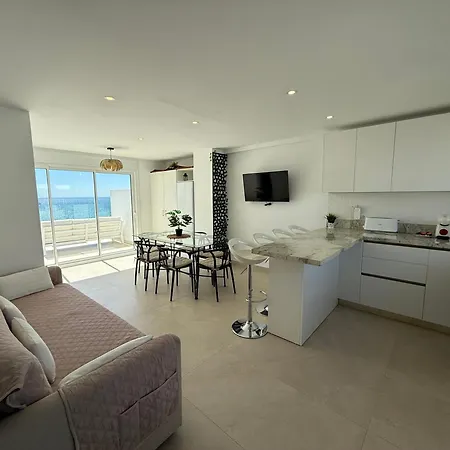 Apartmán Front Sea View Penthouse *