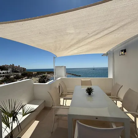 Front Sea View Penthouse Apartmán